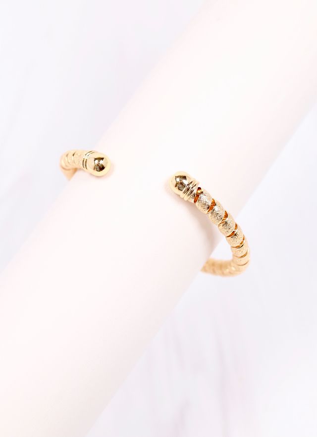 Sofia Twisted Cuff Bracelet GOLD