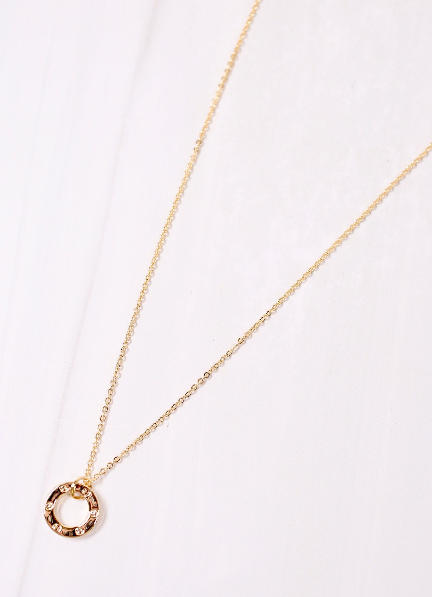 Curnal Circle Necklace GOLD