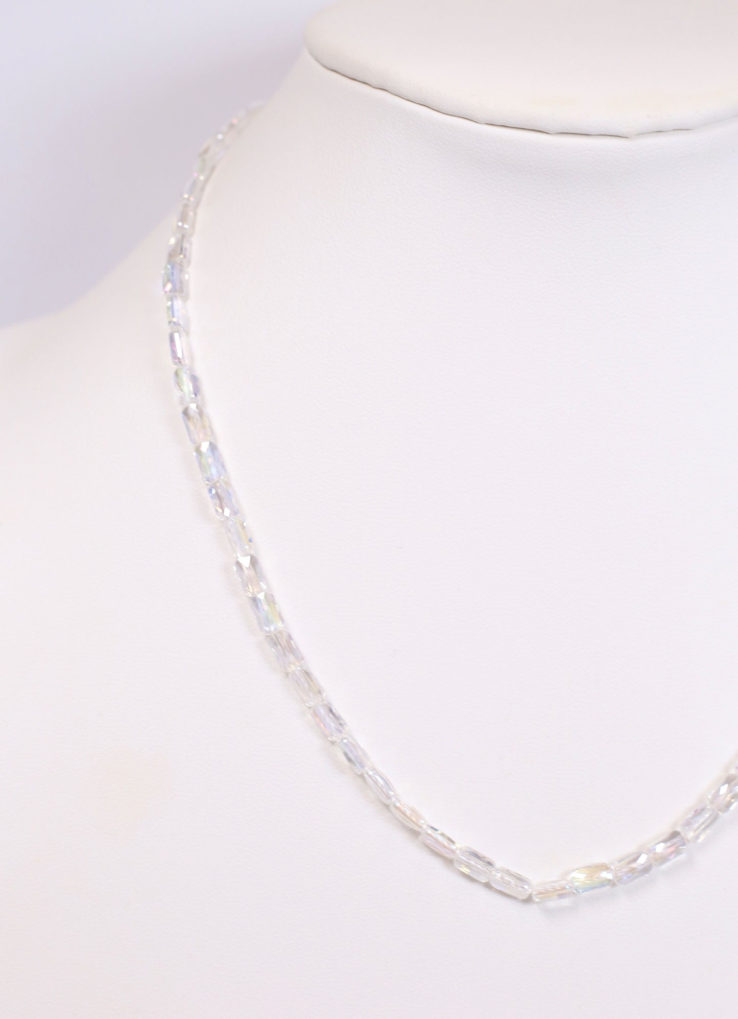 Everette Glass Bead Necklace CLEAR OPAL