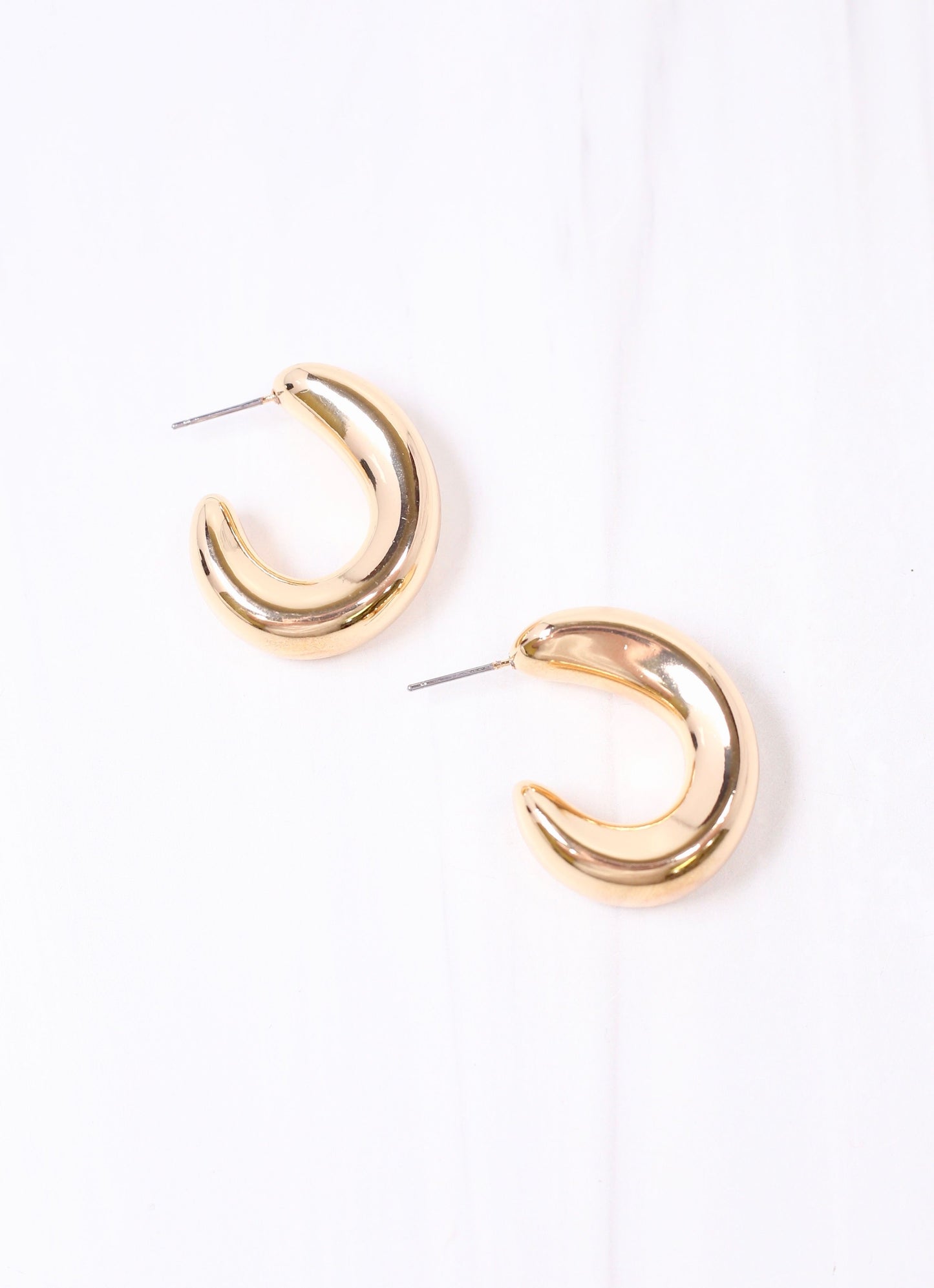 Janel Hoop Earring GOLD