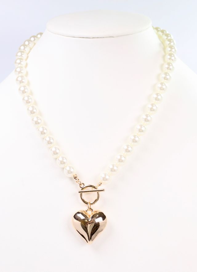 Tamera Pearl Necklace with Heart IVORY