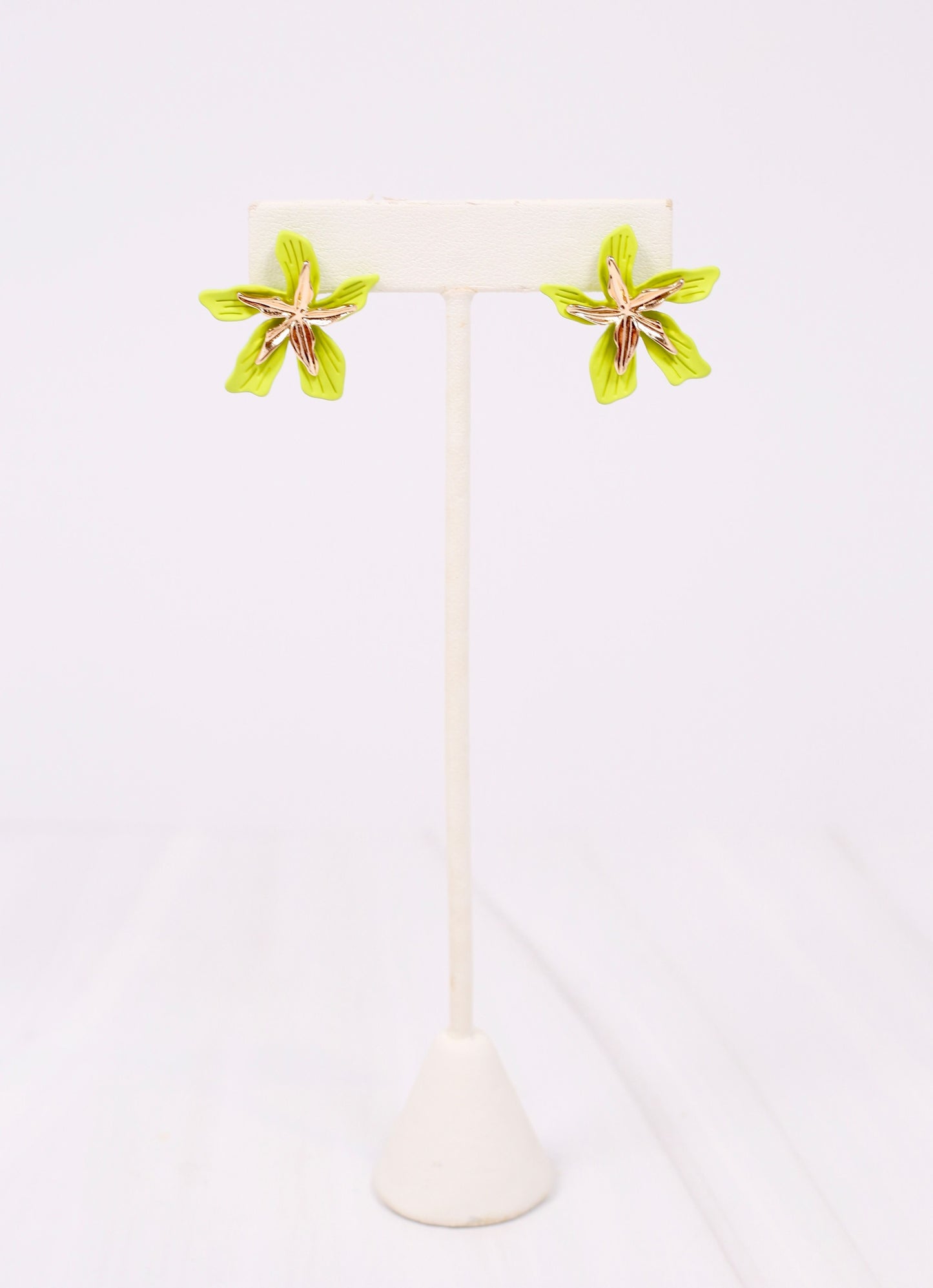 Margaret Flower Stud Earring LIME GREEN