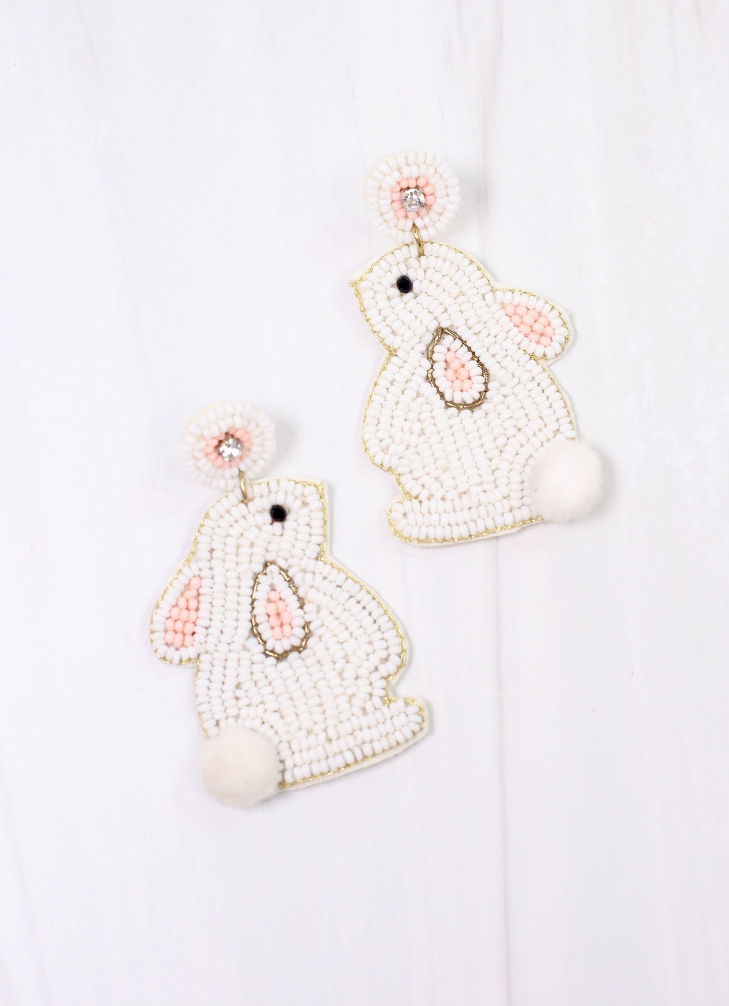 Hop Along Bunny Earring WHITE