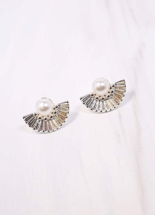 Beatrix Pearl Stud Earring SILVER