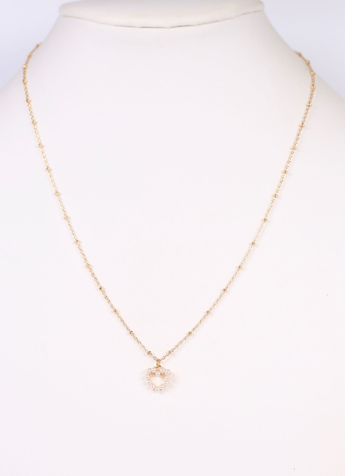 Rhea Necklace with Heart GOLD