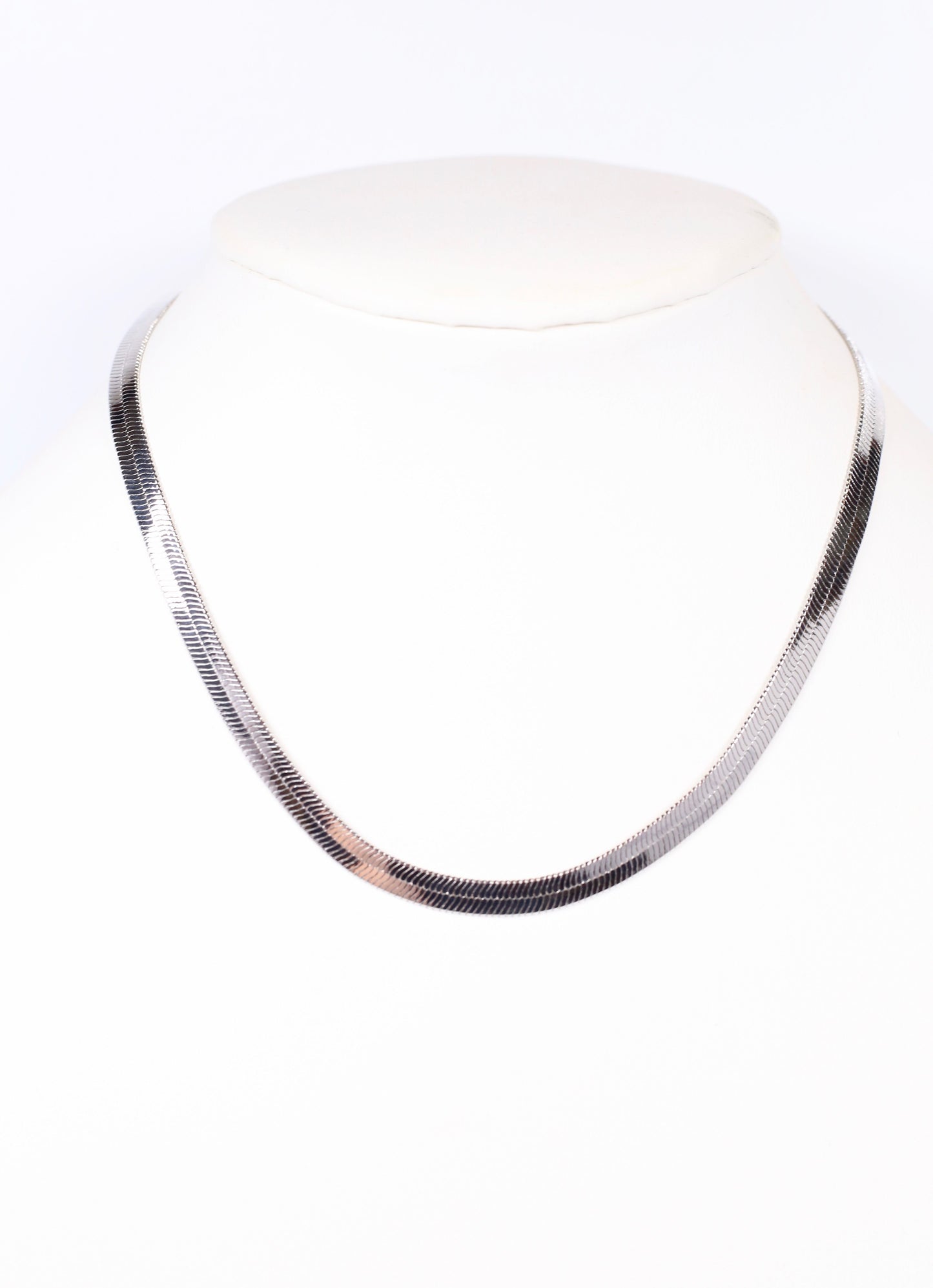 Iowa Falls Herringbone Necklace SILVER