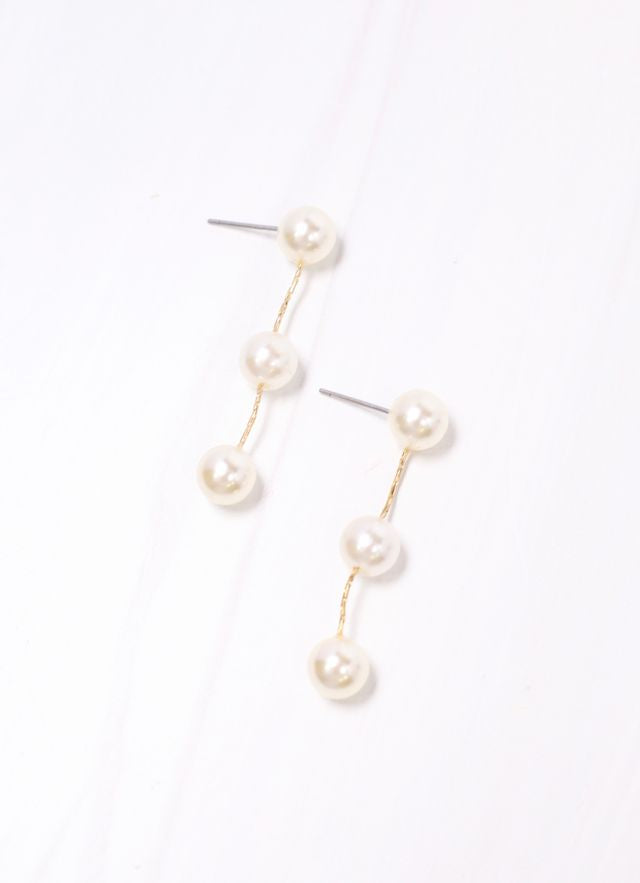 Benedict Pearl Drop Earring CREAM