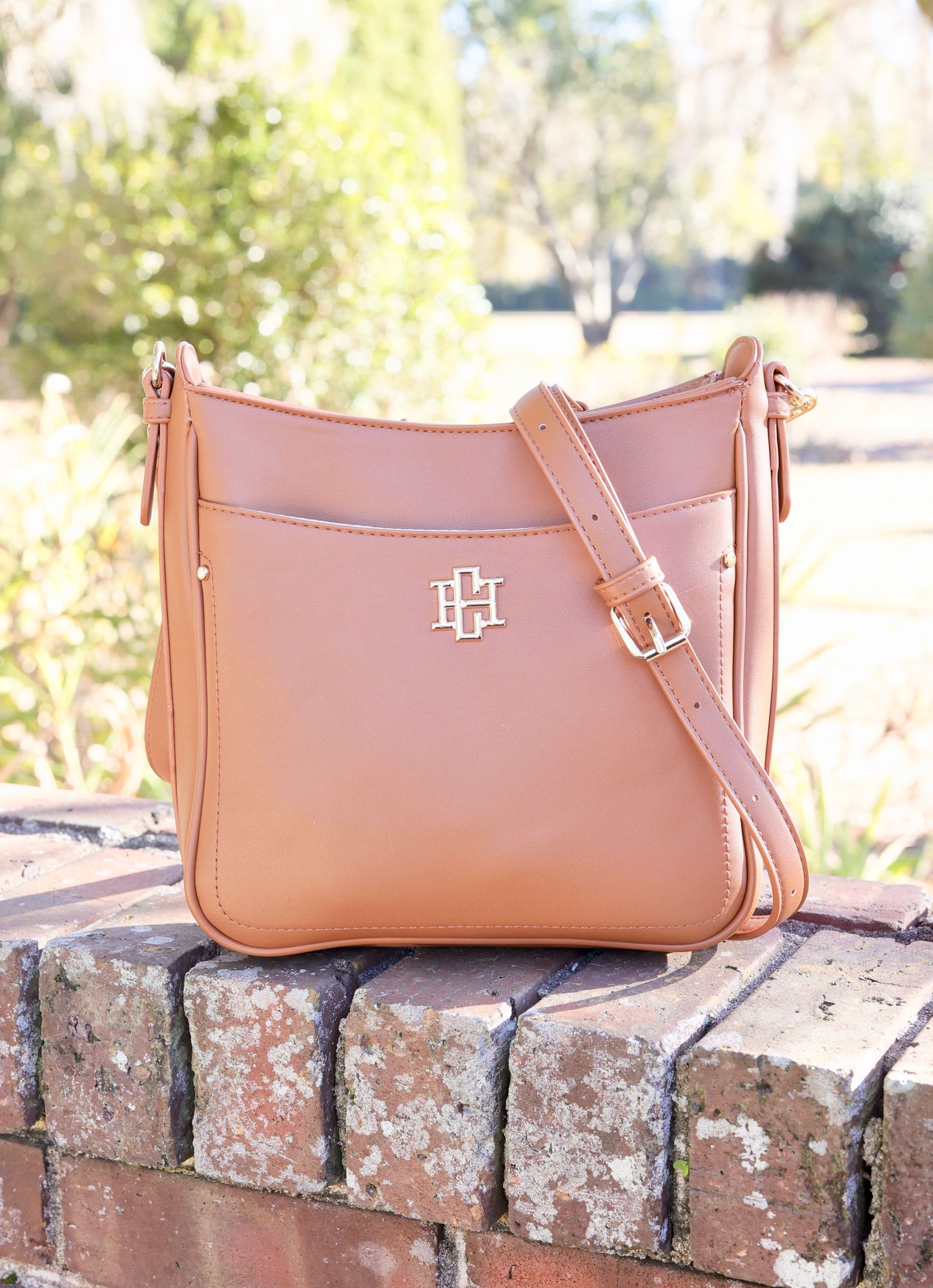 Bethany Crossbody CAMEL