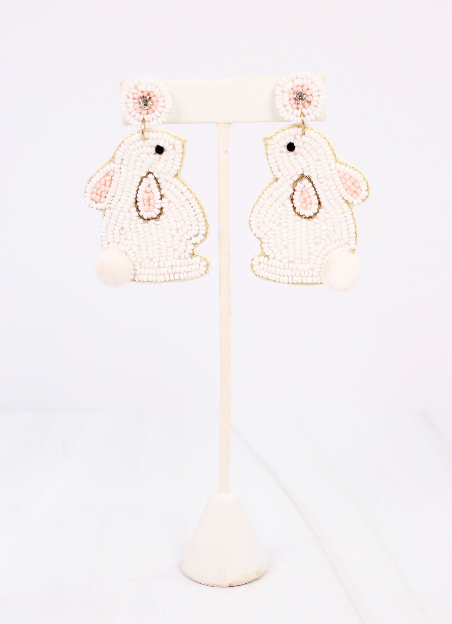 Hop Along Bunny Earring WHITE