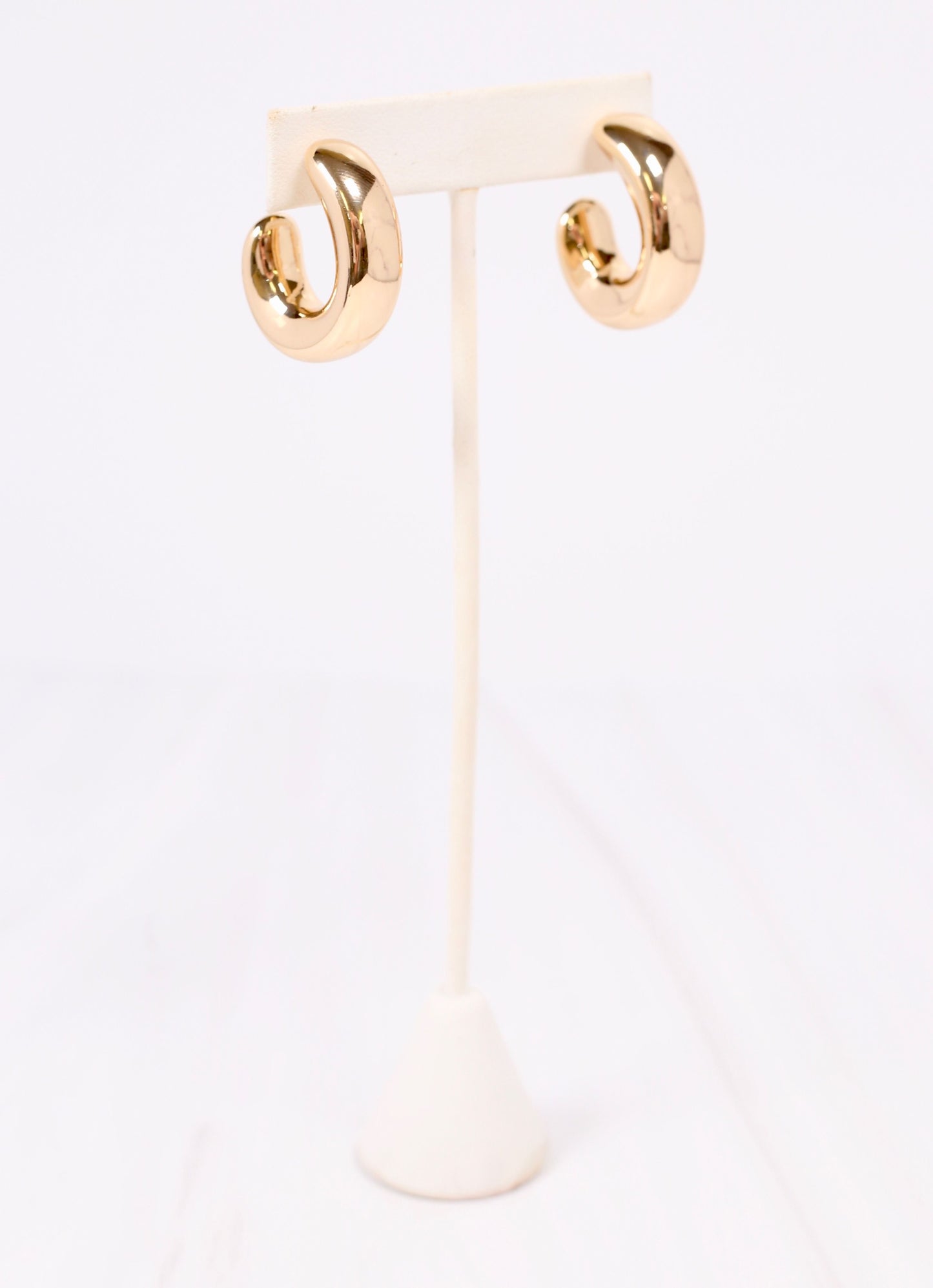 Janel Hoop Earring GOLD