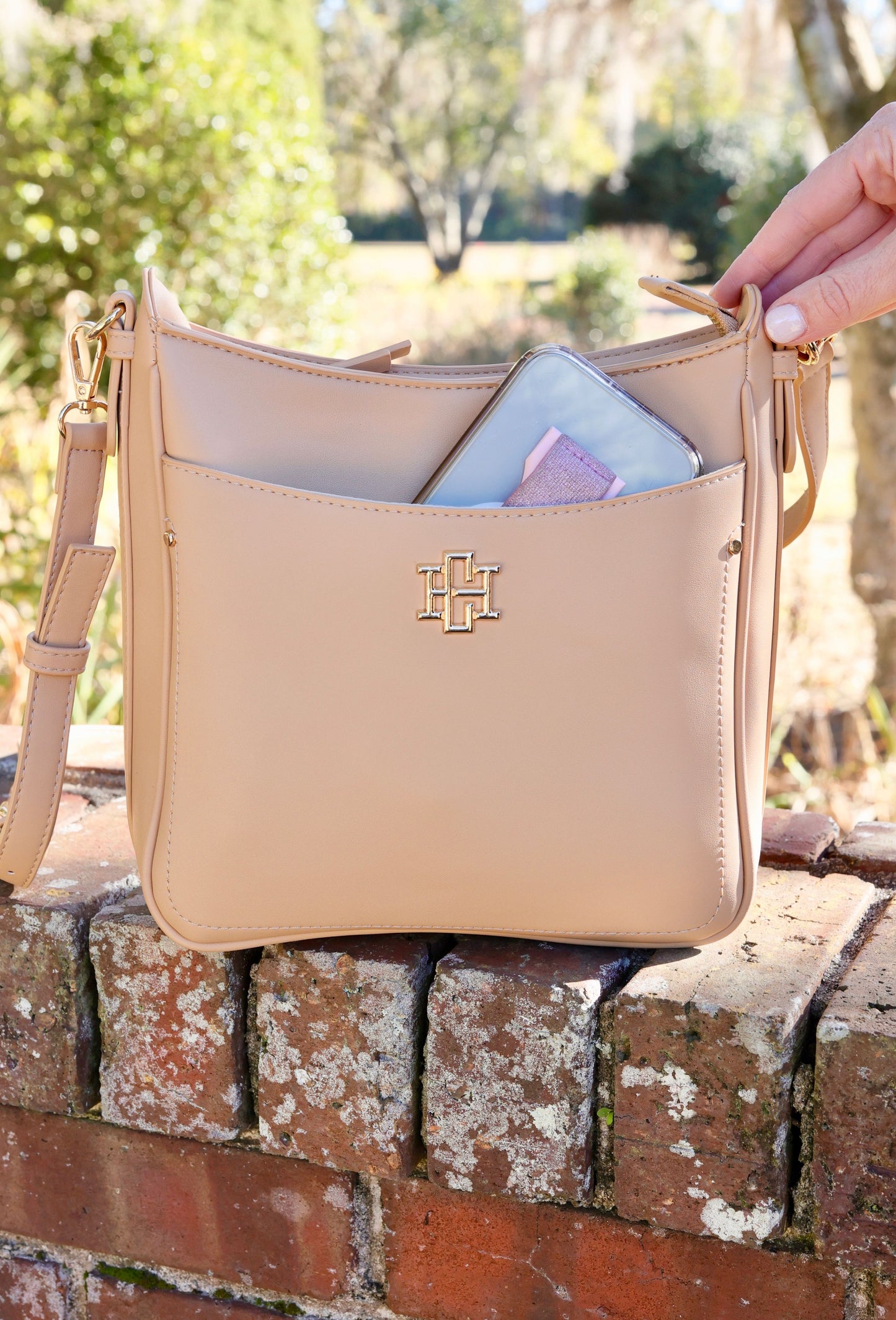 Bethany Crossbody TAN