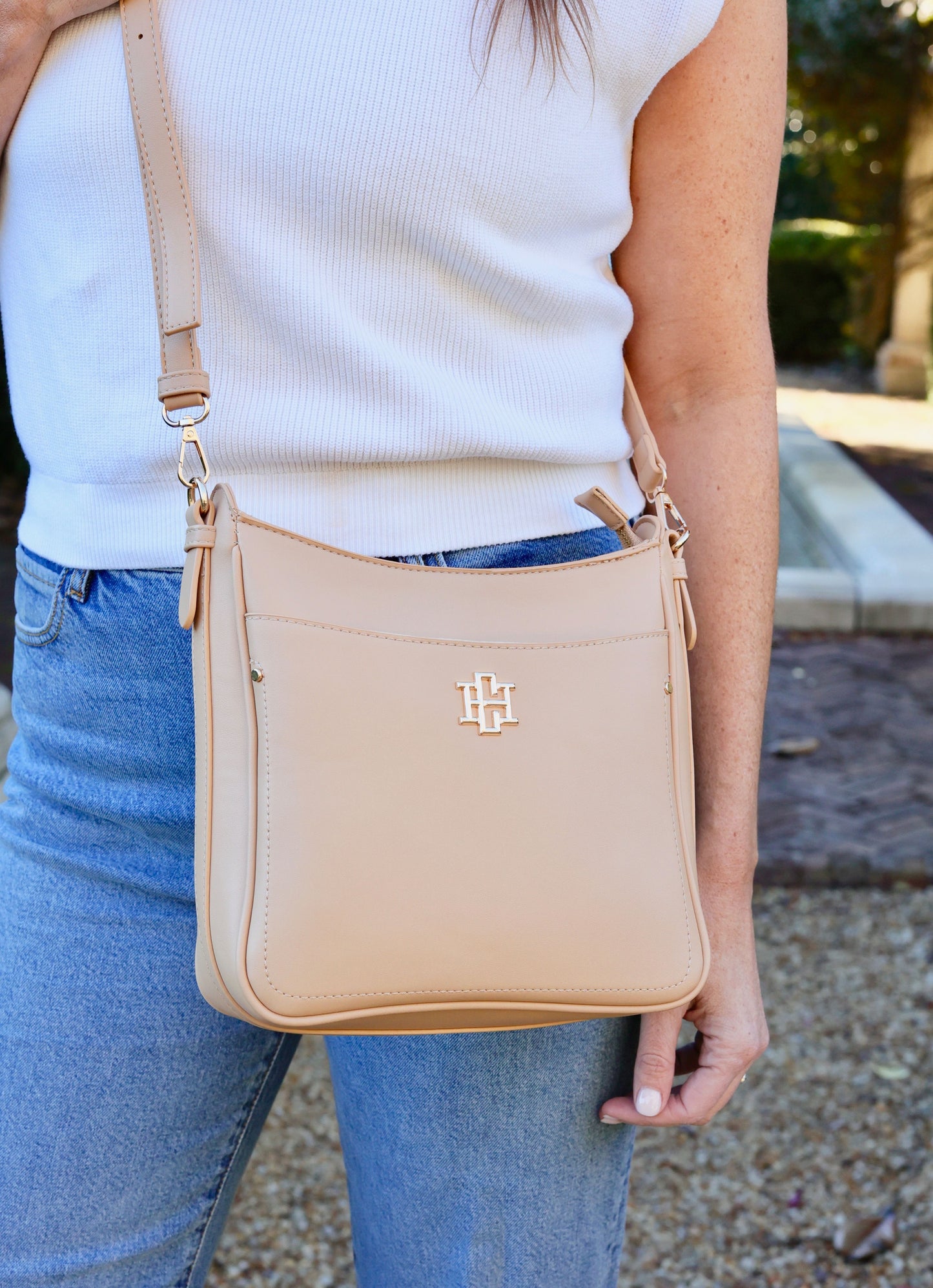 Bethany Crossbody TAN