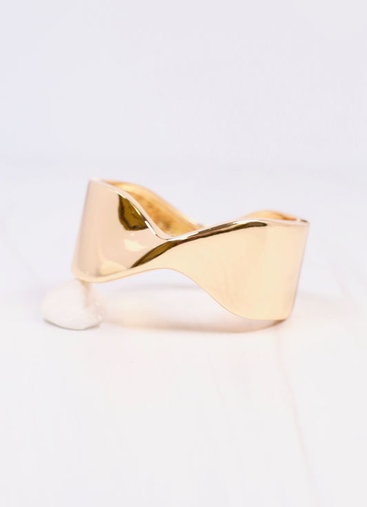 Jonny Wavy Cuff Bracelet SHINY GOLD