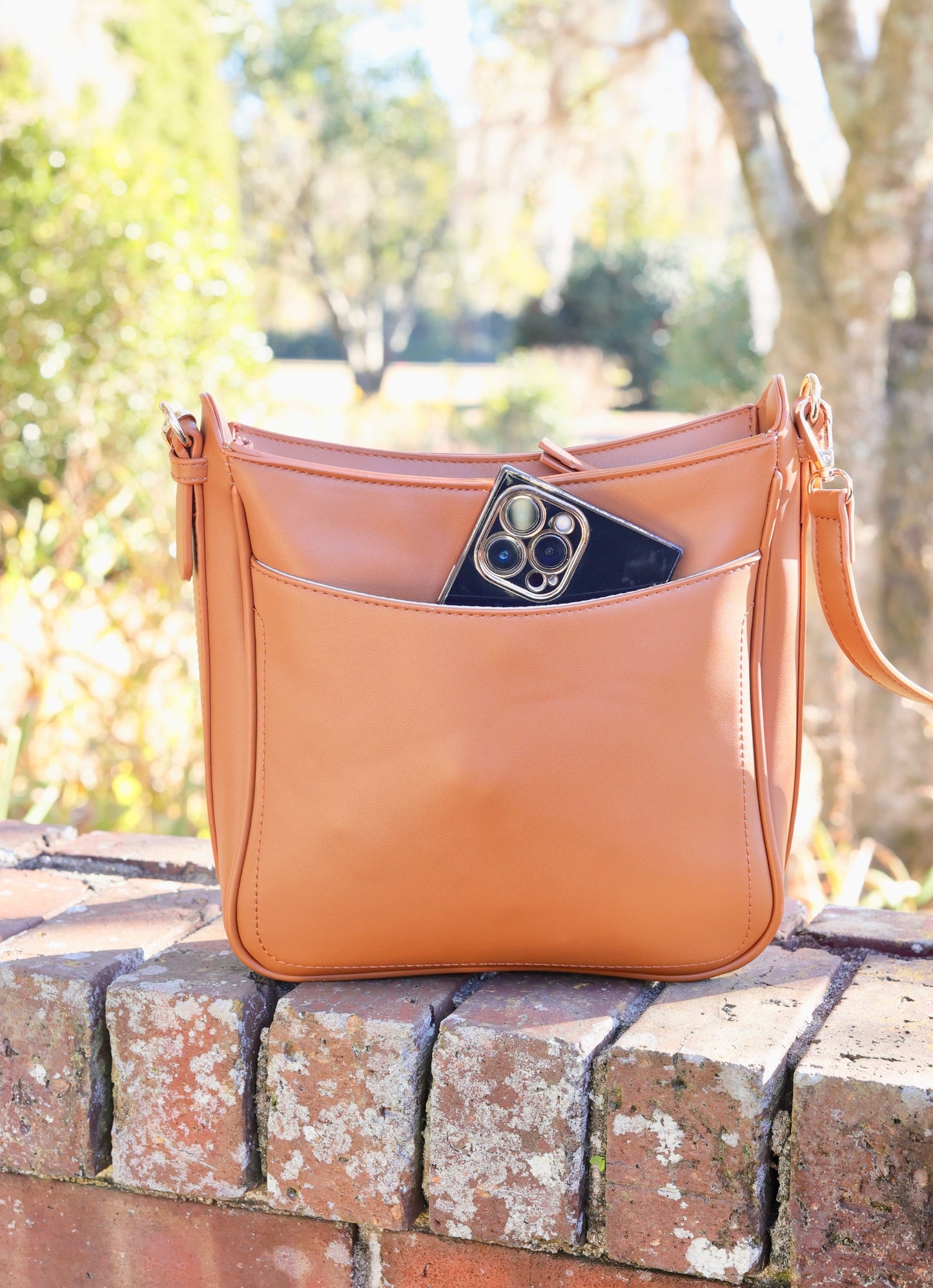 Bethany Crossbody CAMEL