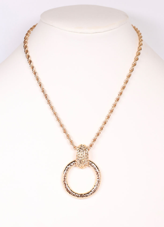 Velez Necklace with Pendant GOLD