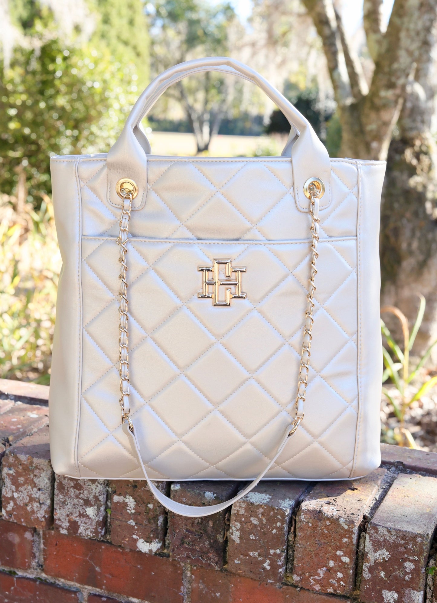 Kinzley Tote Pearl Quilted LD