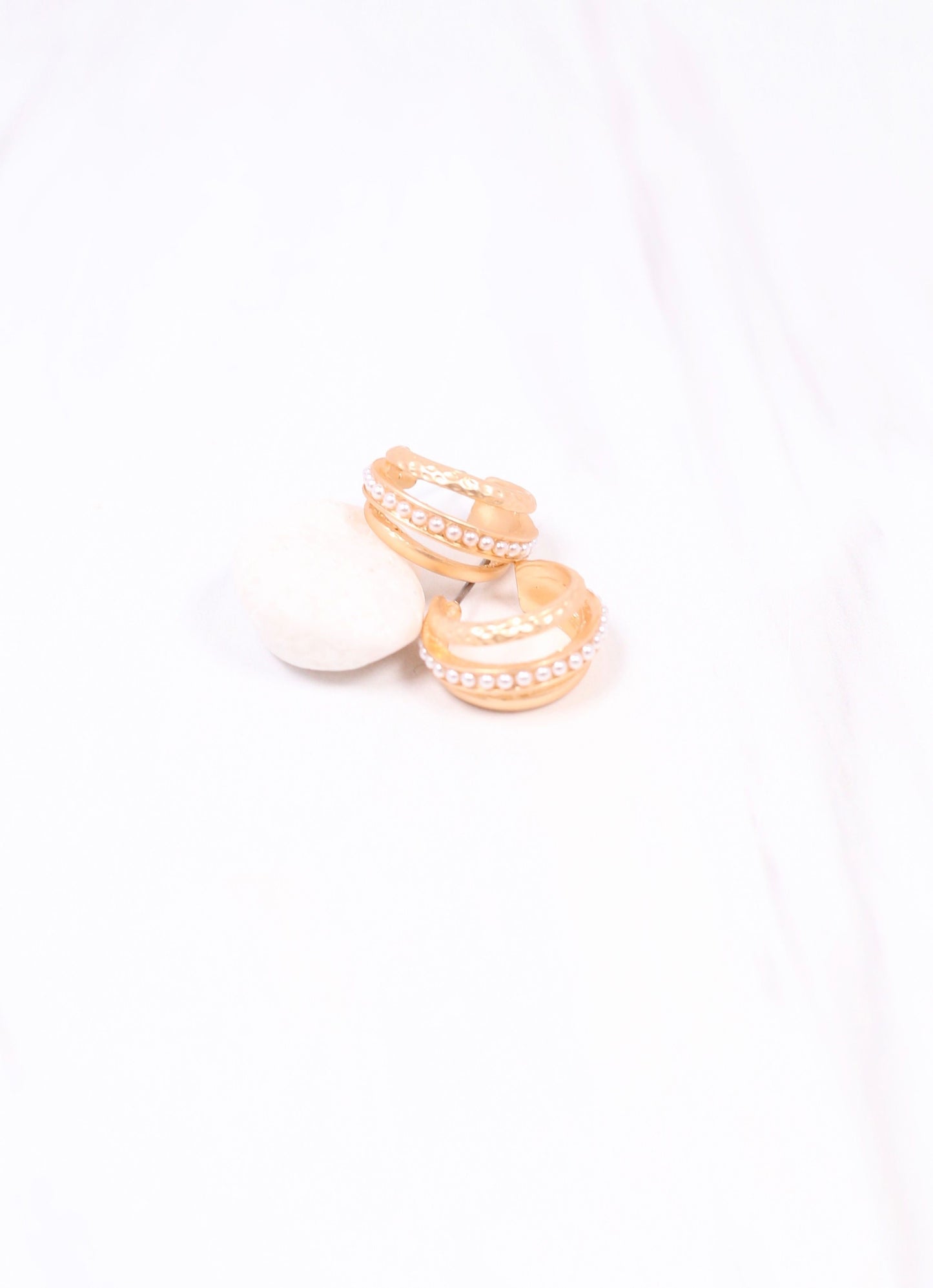 Wolverly Pearl Hoop Earring GOLD