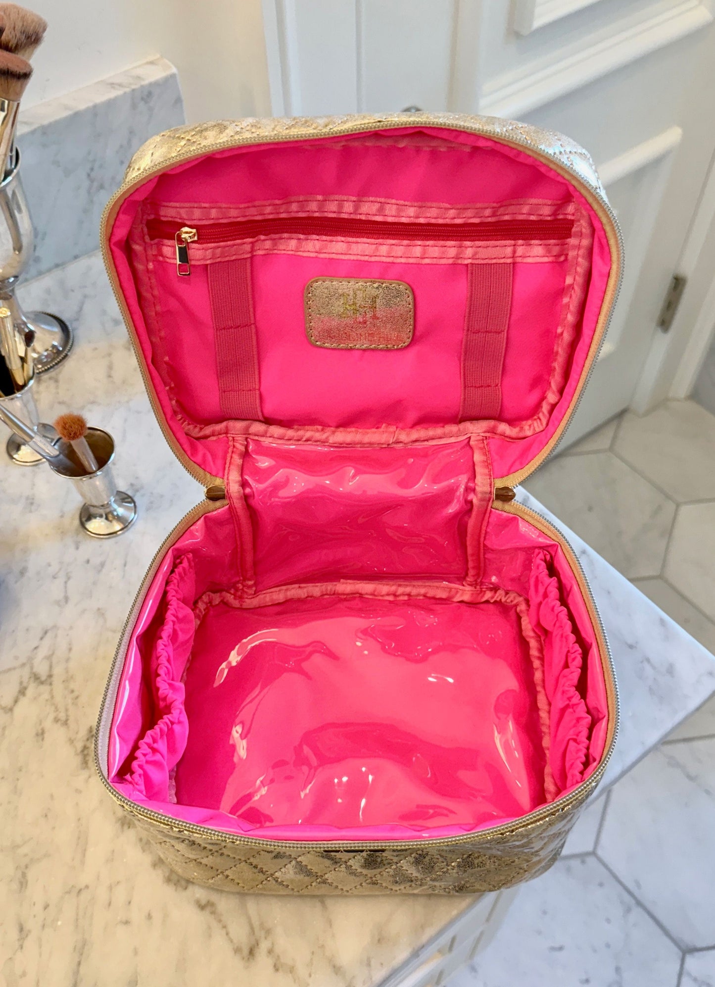 Hampton Train Case Champagne Pop