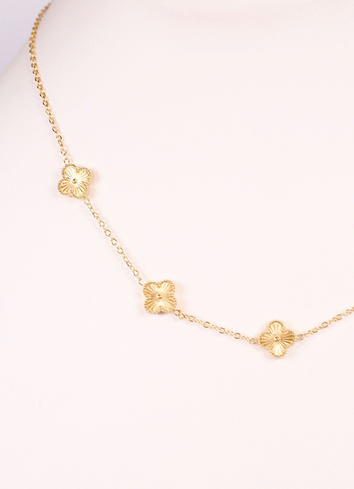 Trevino Clover Necklace GOLD