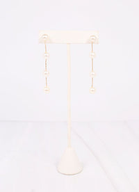 Barton Pearl Drop Earring CREAM