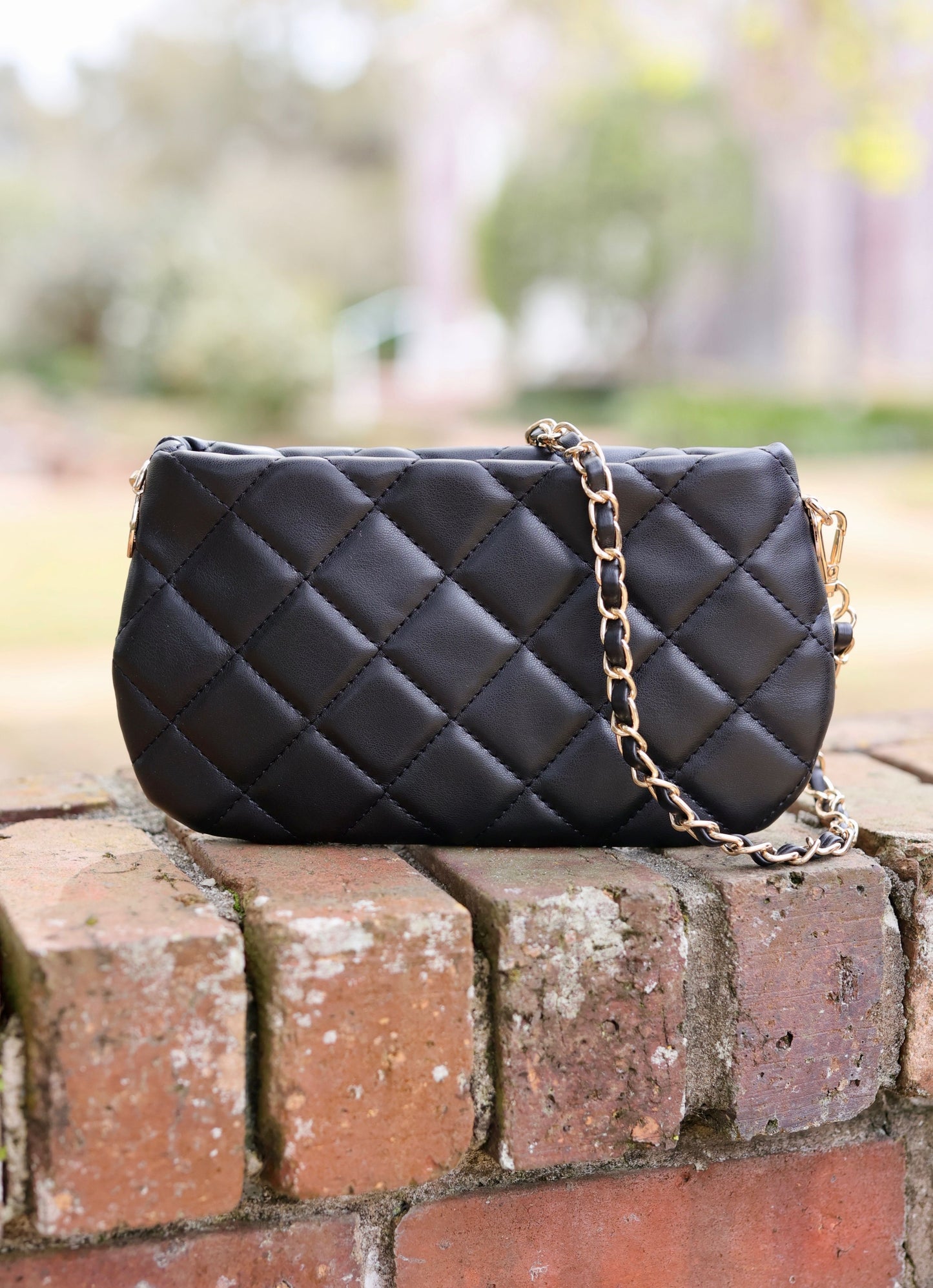 Livi Quilted Crossbody Black