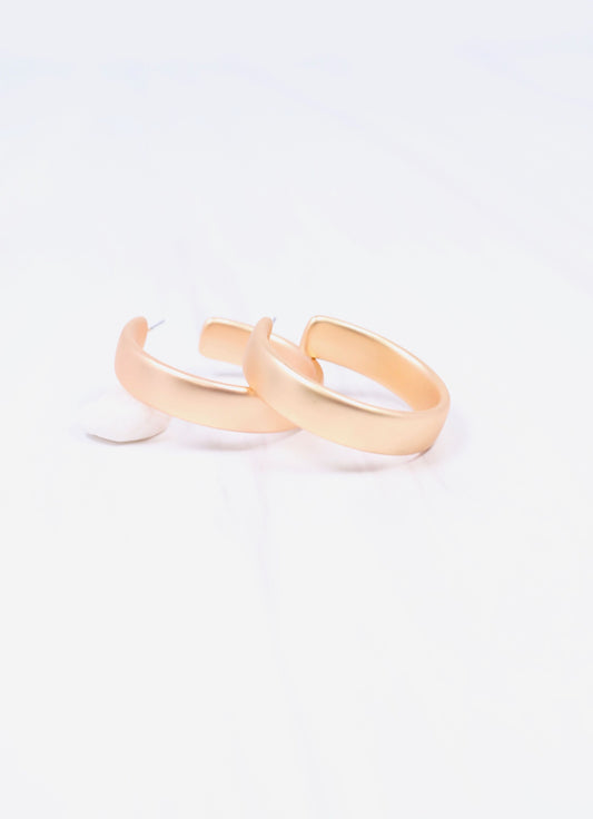 Nelson Hoop Earring MATTE GOLD