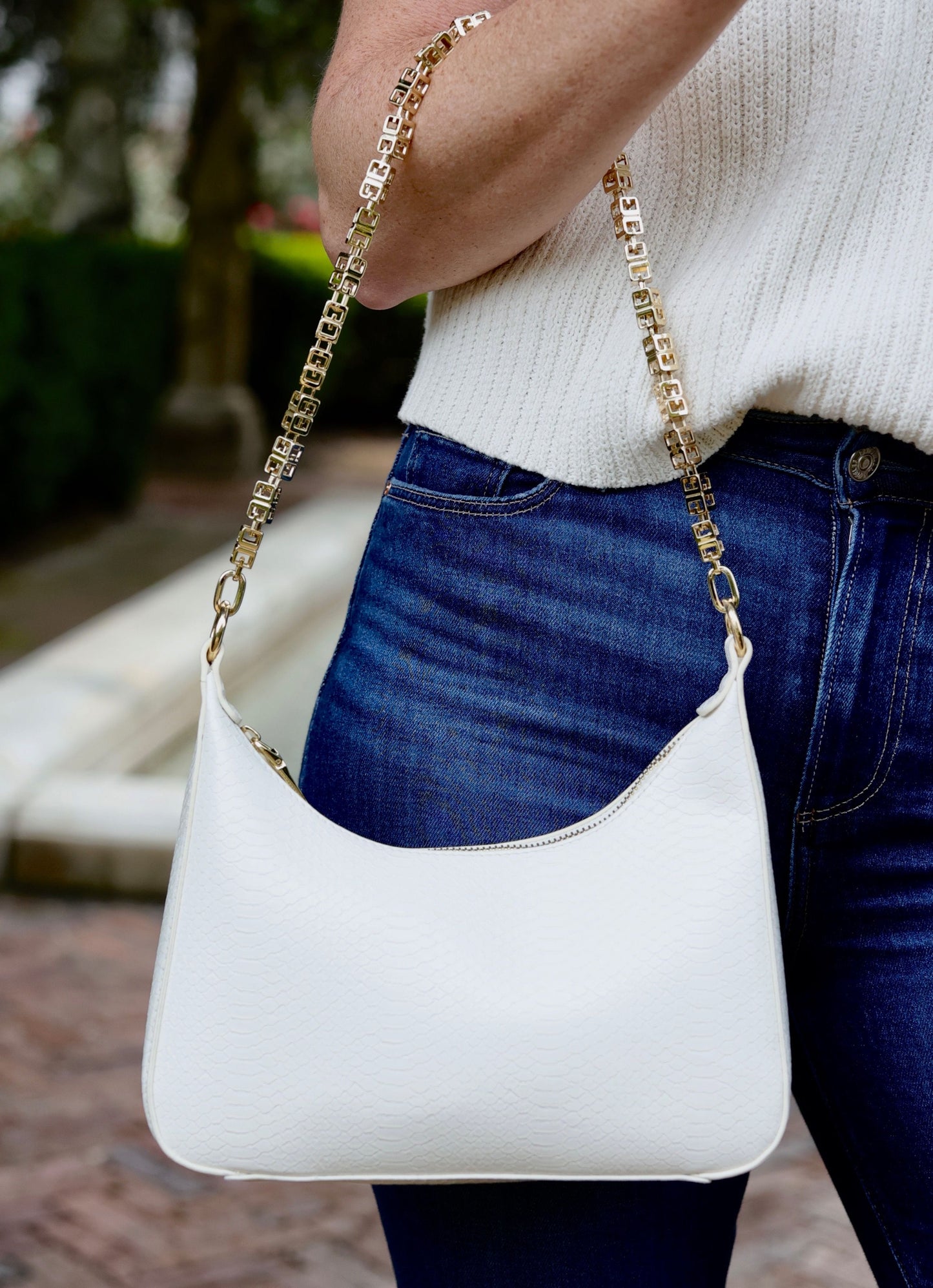 Billie Crossbody with Chain Cream