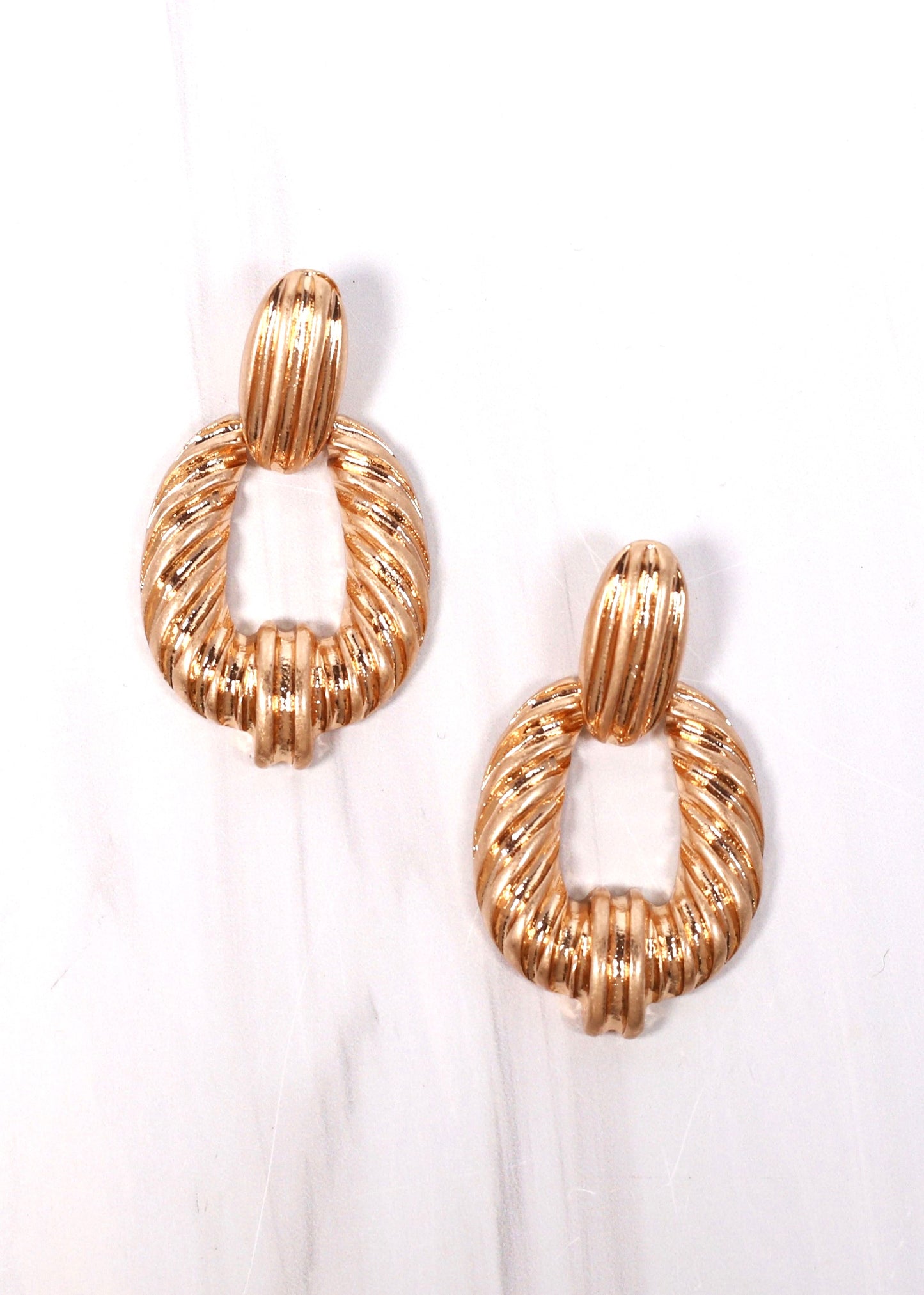 Vale Metal Drop Earring GOLD