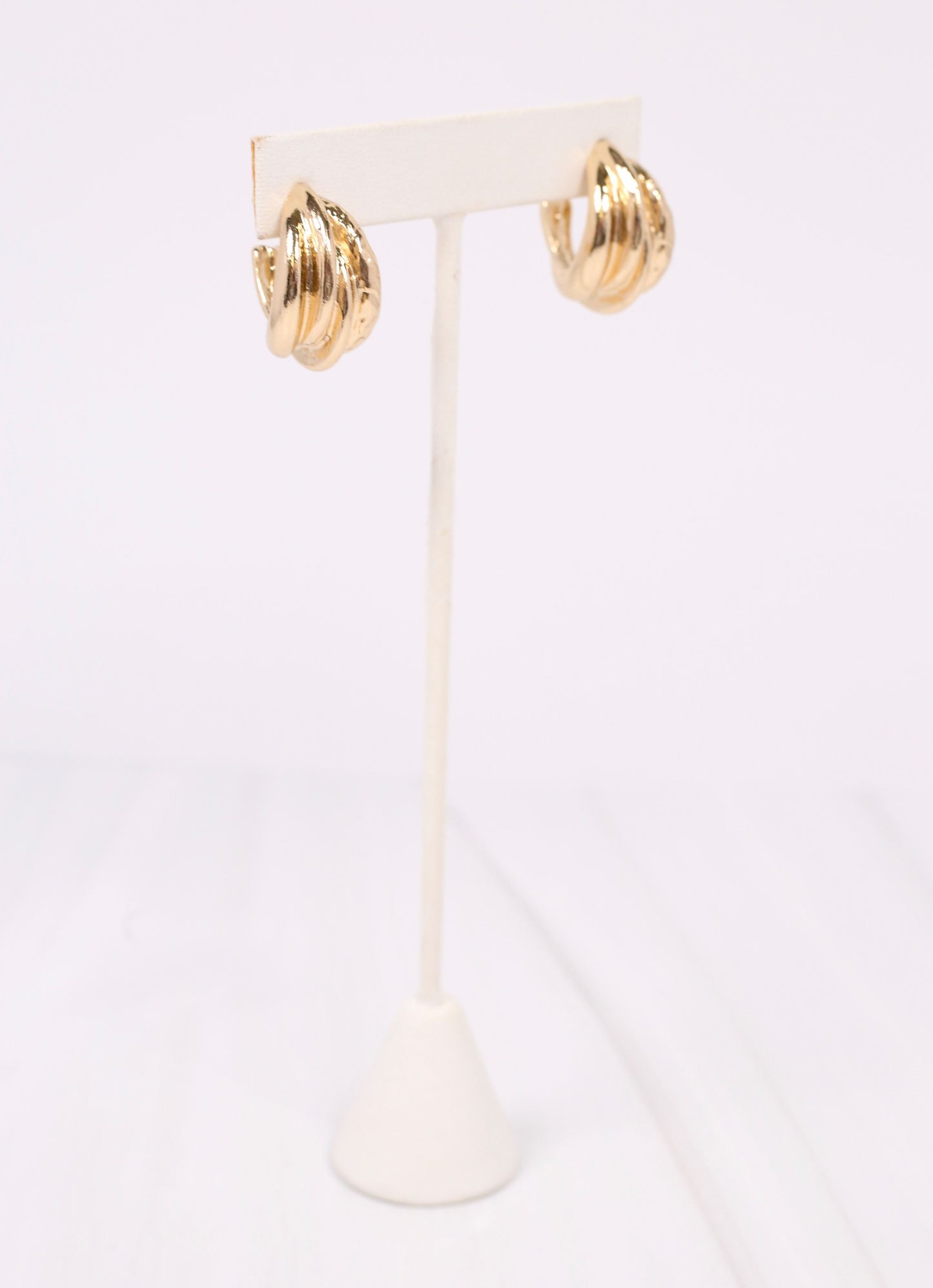 Jolene Textured Hoop Earring GOLD