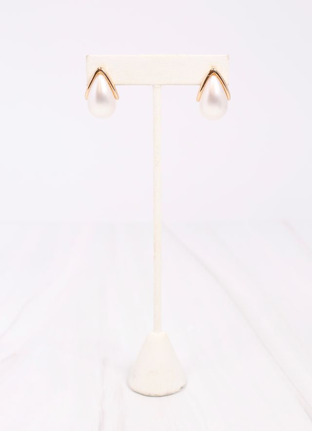 Countess Pearl Drop Earring IVORY